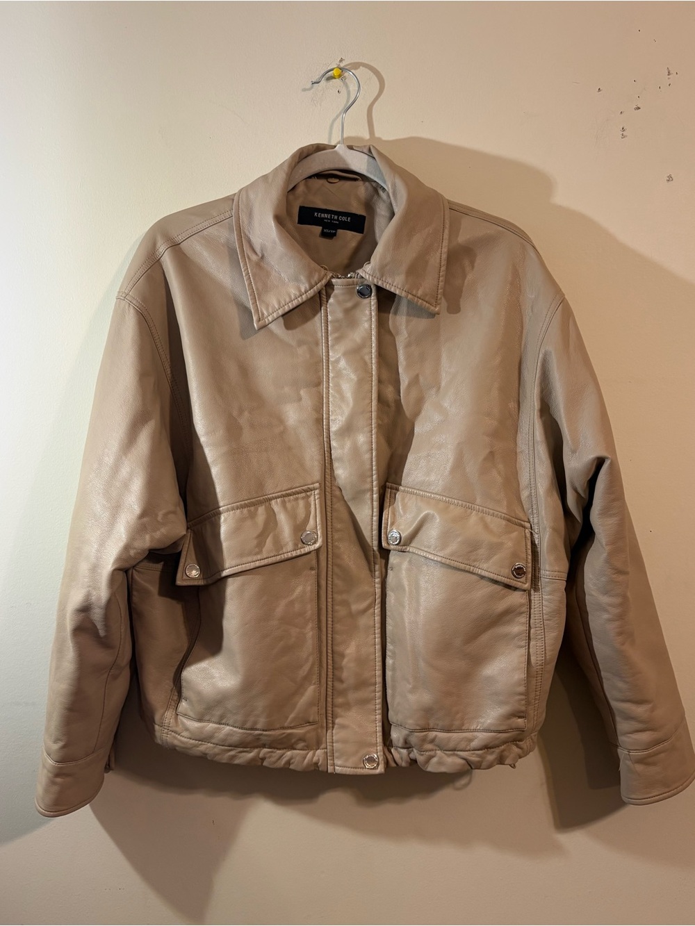Kenneth Cole Cream Leather Bomber Jacket Women’s XSmall oversized utility